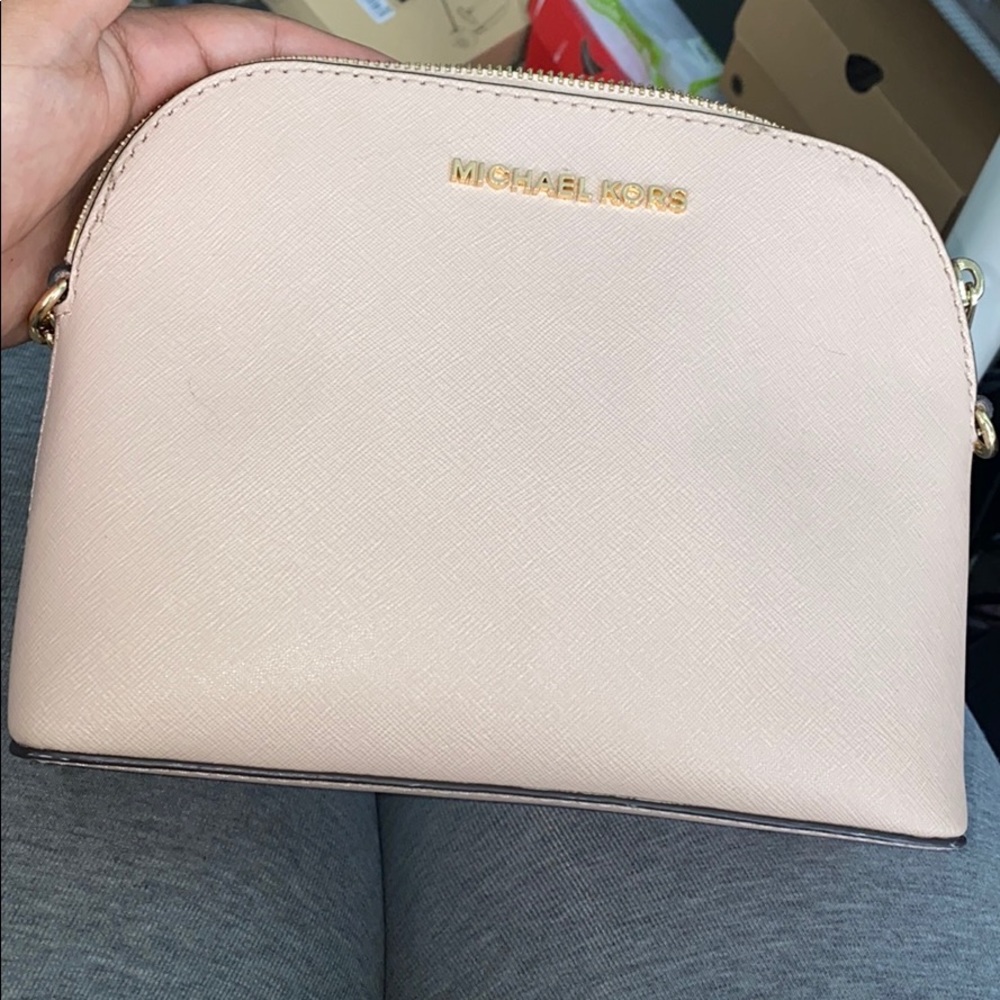 Micheal Kors Crossbody